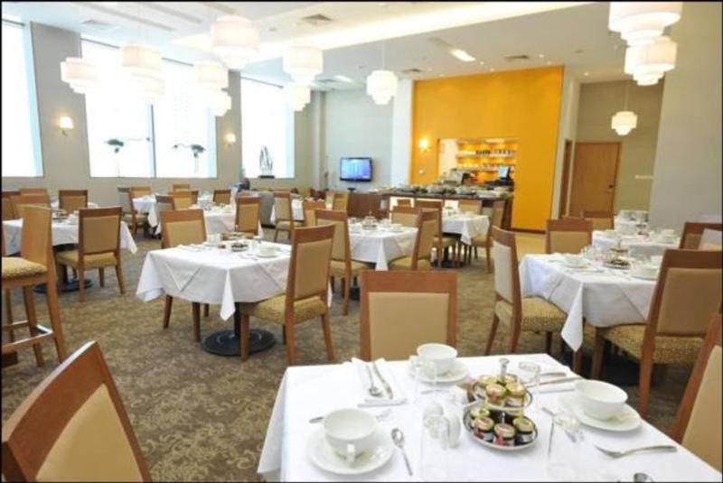 Fraser Suites Seef Bahrain Manama Exterior photo The dining room at the International House