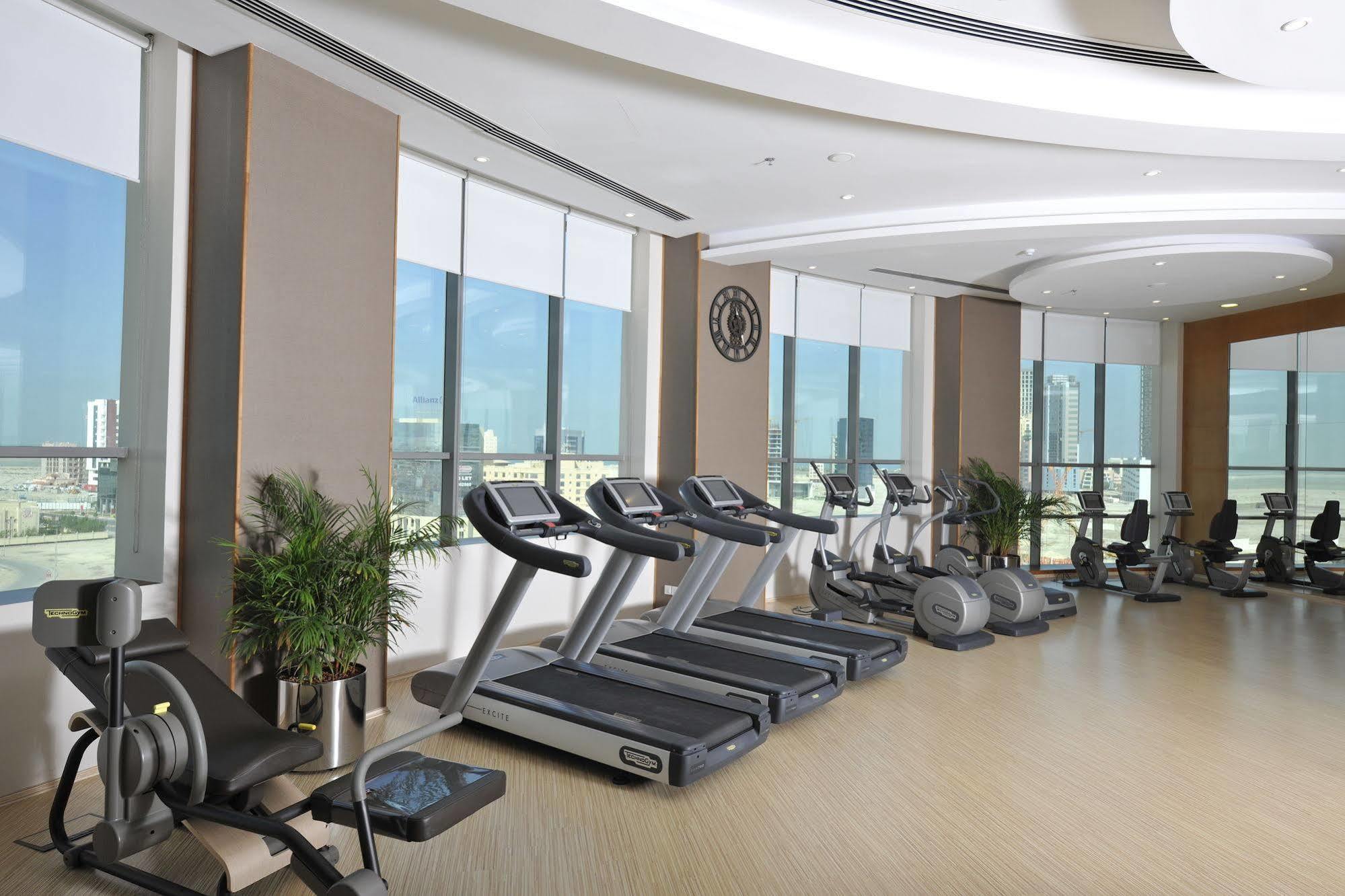 Fraser Suites Seef Bahrain Manama Exterior photo A gym in a hotel