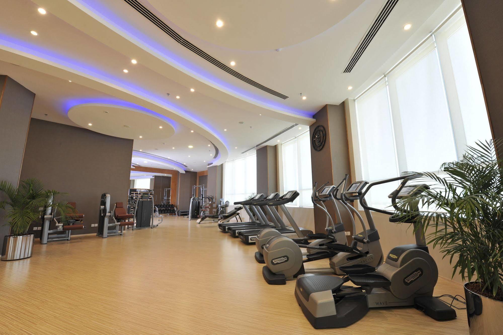 Fraser Suites Seef Bahrain Manama Facilities photo The gym at the hotel