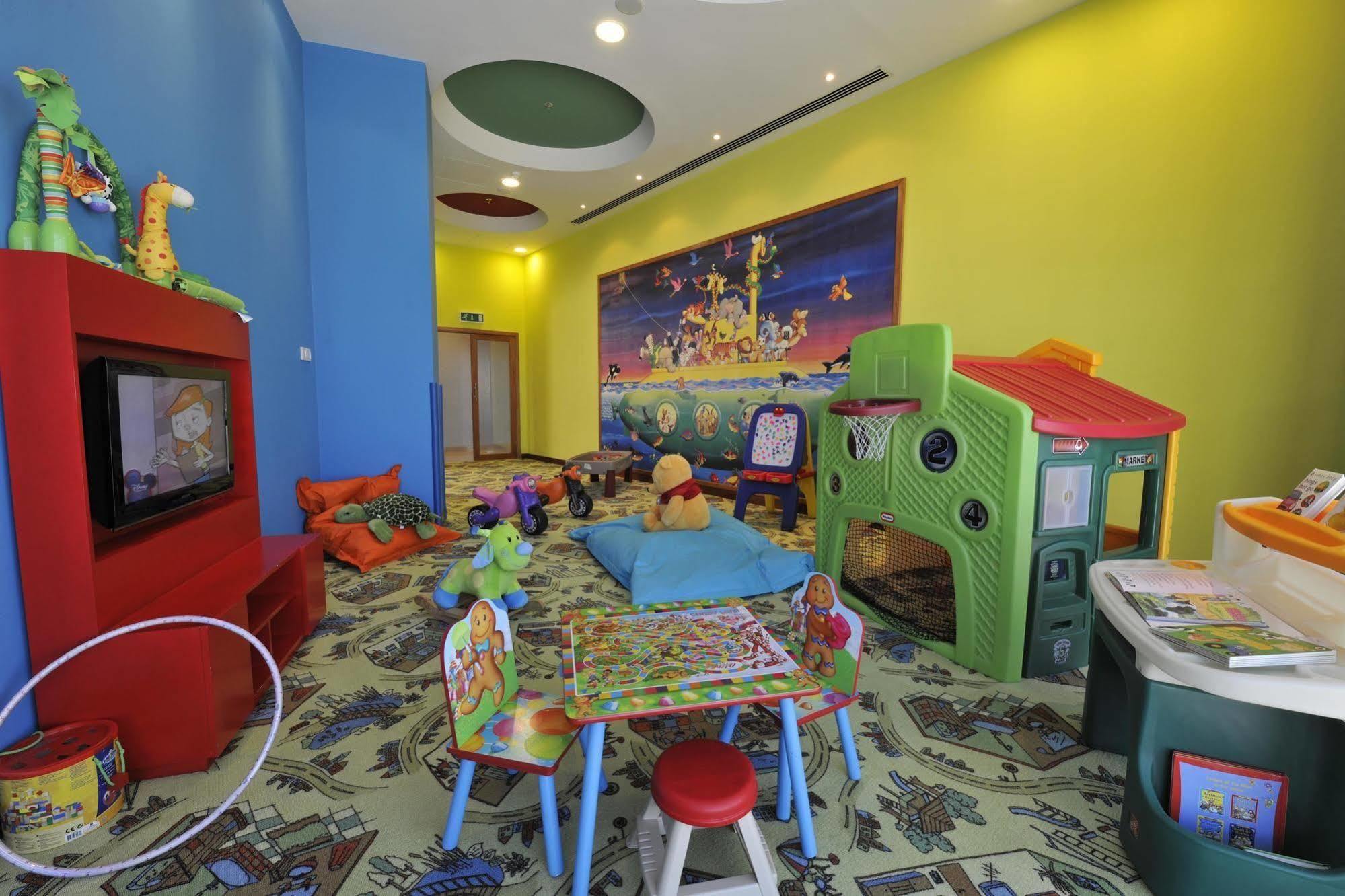 Fraser Suites Seef Bahrain Manama Exterior photo A children's club at a hotel