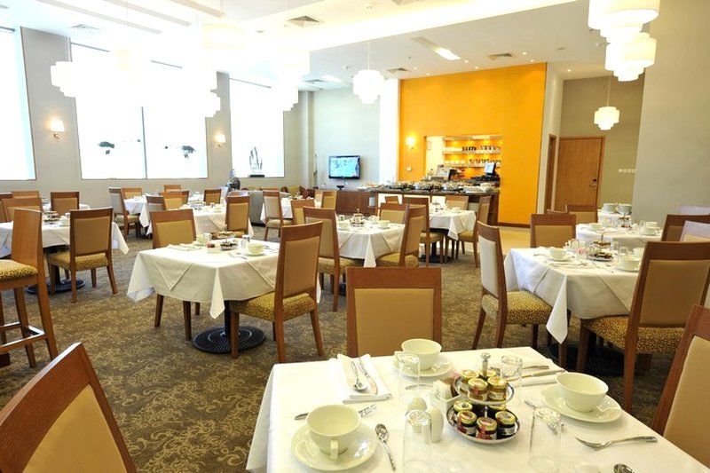 Fraser Suites Seef Bahrain Manama Exterior photo The dining room at the Royal Hospital for Women